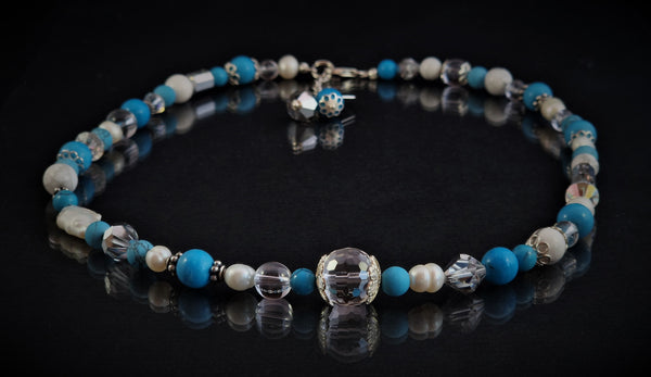 Halsband Turkoser, Bergkristaller, Vita pärlor och stenar & Swarovski-kristaller